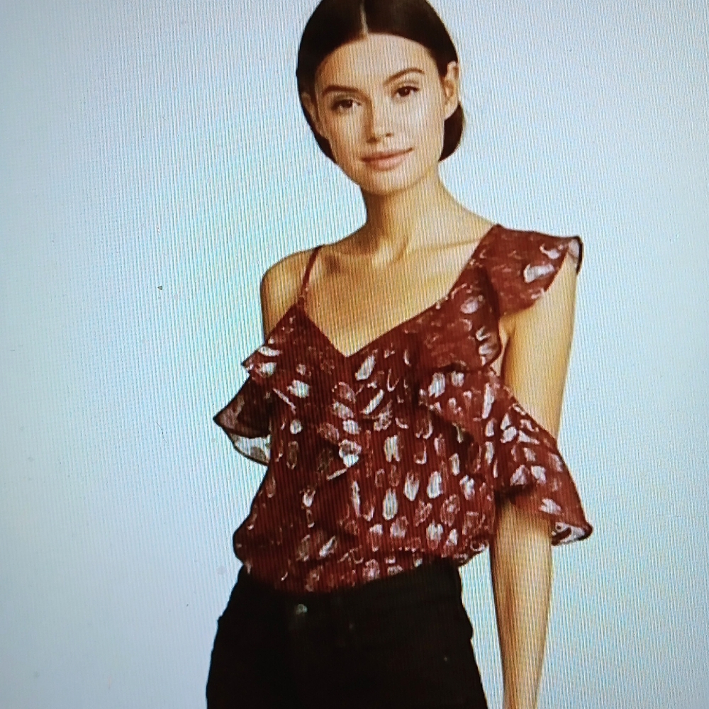 🔹️Veronica Beard ~ Benton Cold Shoulder Top